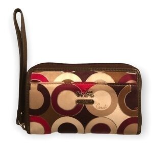 Coach zipper clutch wallet